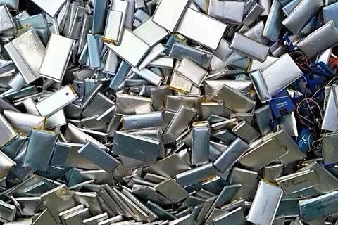 茂名电动锂电池回收-正规公司高价收三元锂电池